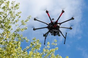Drone photographie aérienne, Octocoptère Dji S1000+ embarquant un appareil photo professionnel.